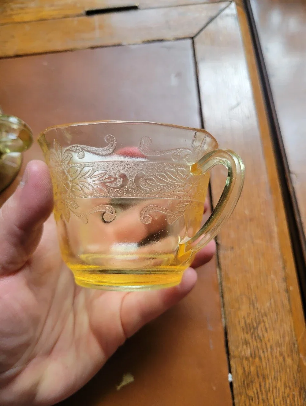 1930 MACBETH-EVANS YELLOW DEPRESSION GLASS CREAMERS